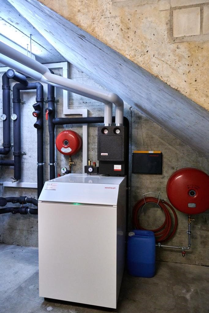 die-kuehlung-hilft-dem-heizen-weishaupt-geoblock-waermepumpe-als-abloesung-3