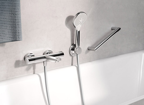 KEUCO_PLAN_blue_bathtub_2