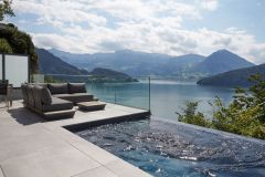 betonpool-infinity-wasser-bewegt-weitsicht