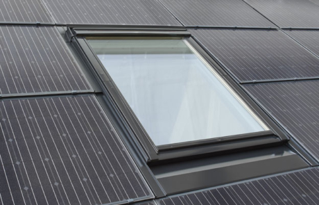 Dachfenster vereint mit Photovoltaik