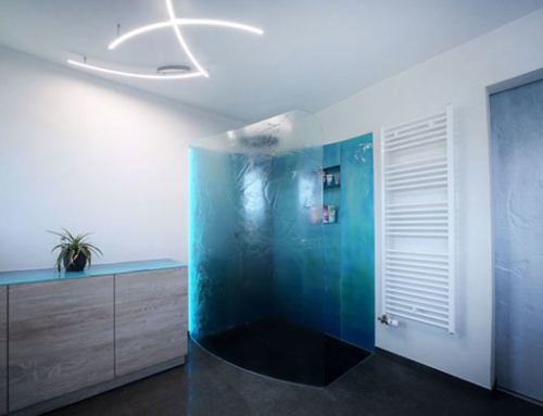 Badrenovation mit CREA-GLASS – A touch of glass.