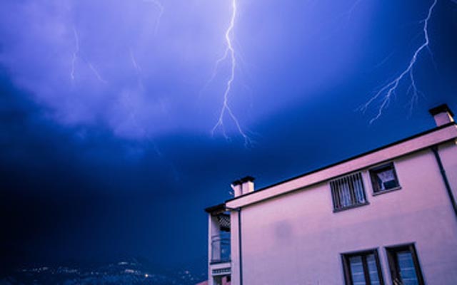 BFB empfiehlt die Installation von Blitzschutzsystemen